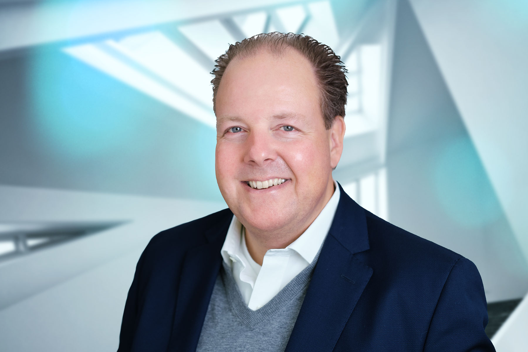 Dissertation vs thesis image